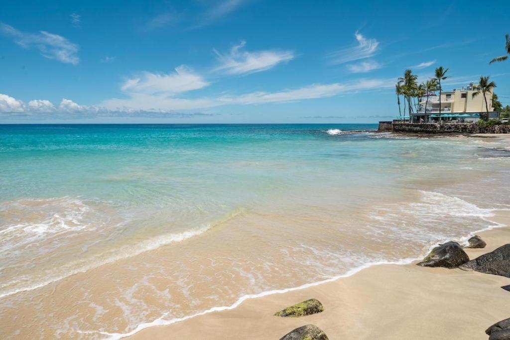 White Sands Village: Oceanview Retreat by Magic Sands Beach Kailua-Kona Exterior photo